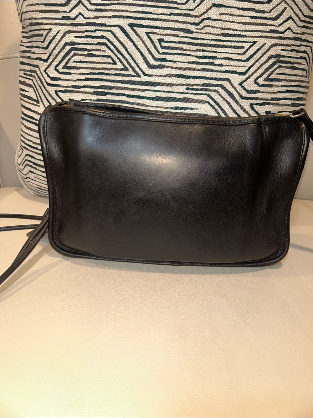 Coach VINTAGE NY Basic Bag Black Leather Clutch - Picture 10 of 17